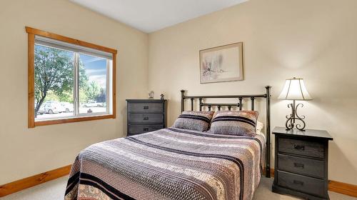 102 - 701 14A Crescent, Invermere, BC - Indoor Photo Showing Bedroom