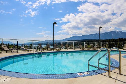 102 - 701 14A Crescent, Invermere, BC - Outdoor With In Ground Pool With View