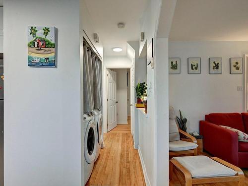 Passageway - 43  - 45 Rue St-Jacques E., Sainte-Thérèse, QC - Indoor Photo Showing Laundry Room