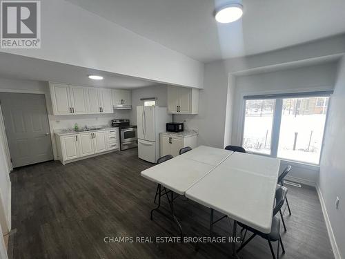 4754 First Avenue, Niagara Falls, ON - Indoor Photo Showing Kitchen