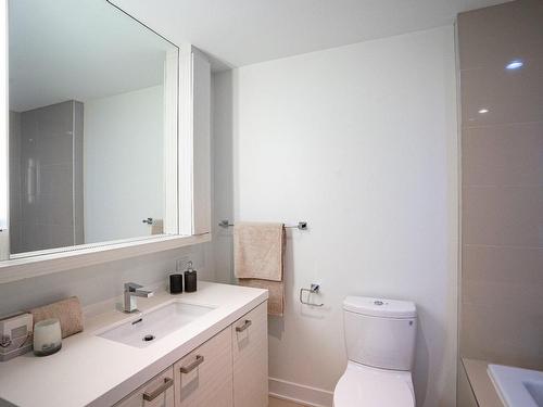 Salle de bains - 3907-1050 Rue Drummond, Montréal (Ville-Marie), QC - Indoor Photo Showing Bathroom