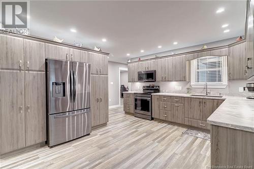 15 Clark Crescent, Nackawic, NB - Indoor Photo Showing Kitchen With Stainless Steel Kitchen With Upgraded Kitchen