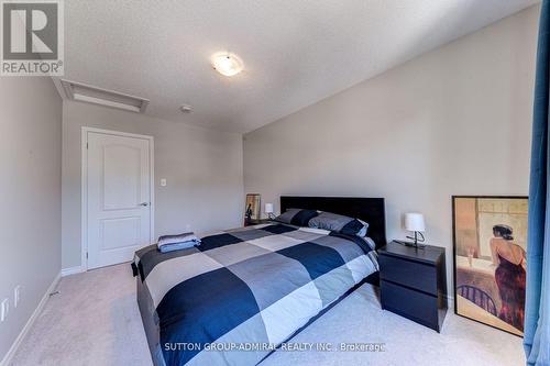 23 Bobolink Drive, Wasaga Beach, ON - Indoor Photo Showing Bedroom