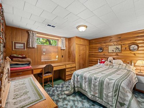 1298 Arden Rd, Courtenay, BC - Indoor Photo Showing Bedroom