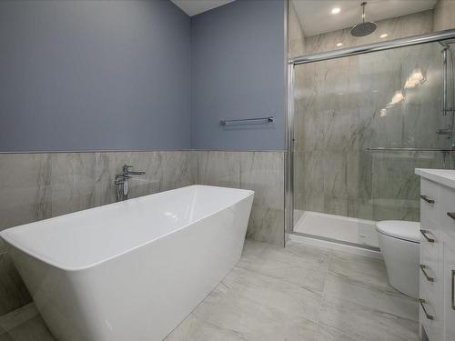 167 Golden Oaks Cres, Nanaimo, BC - Indoor Photo Showing Bathroom
