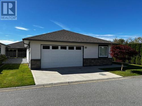 6-4415 Manson Ave, Powell River, BC - Outdoor