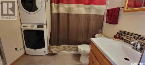 425 6Th Avenue E, Unity, SK - Indoor Photo Showing Laundry Room