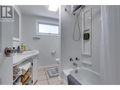 15 54115 Guest Road, Vanderhoof, BC - Indoor Photo Showing Bathroom