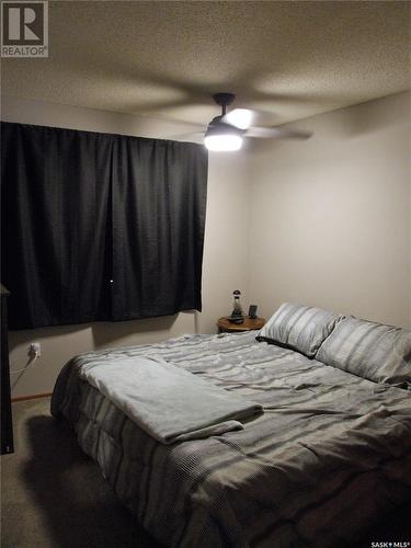 306 3Rd Avenue W, Leader, SK - Indoor Photo Showing Bedroom