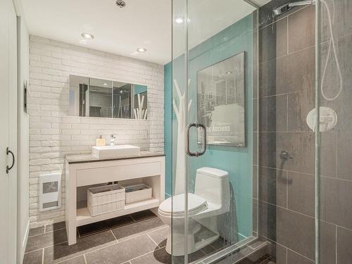 Salle de bains - 326-7145 Rue St-Urbain, Montréal (Rosemont/La Petite-Patrie), QC - Indoor Photo Showing Bathroom