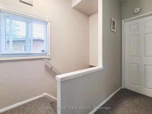 56 Luscombe St, Hamilton, ON - Indoor Photo Showing Other Room
