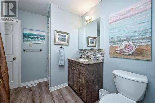 514 County Rd 1 Road, Smiths Falls, ON - Indoor Photo Showing Bathroom