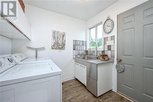 514 County Rd 1 Road, Smiths Falls, ON - Indoor Photo Showing Laundry Room