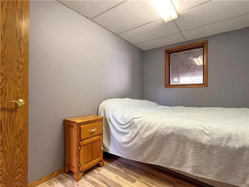 526 Third Avenue, Reston, MB - Indoor Photo Showing Bedroom