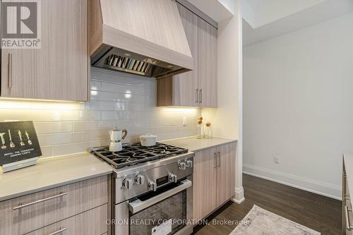 #7 -95 Brookfield Rd, Oakville, ON - Indoor Photo Showing Kitchen With Upgraded Kitchen
