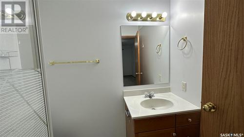 906 104Th Avenue, Tisdale, SK - Indoor Photo Showing Bathroom