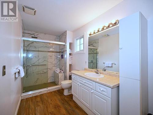 16 Regency Place, Brockville, ON - Indoor Photo Showing Bathroom