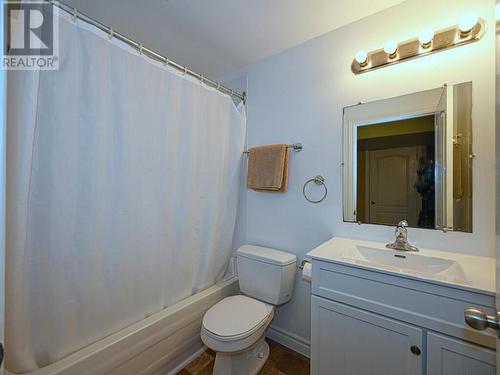 16 Regency Place, Brockville, ON - Indoor Photo Showing Bathroom