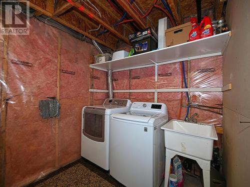 16 Regency Place, Brockville, ON - Indoor Photo Showing Laundry Room