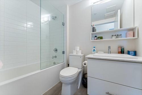 340 Plains Road E|Unit #508, Burlington, ON - Indoor Photo Showing Bathroom