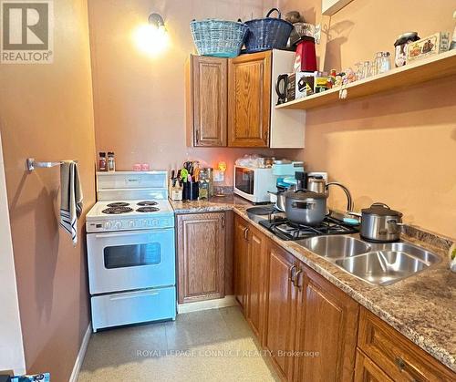 17 John St, Parry Sound, ON - Indoor Photo Showing Kitchen With Double Sink