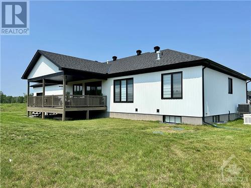 *NOT THE HOME FOR SALE - SAME MODEL PREVIOUSLY BUILT BY BUILDER* - 260 Trudeau Crescent, Russell, ON - Outdoor With Deck Patio Veranda