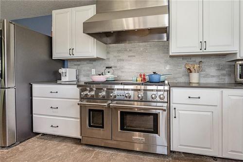 1291 Old #8 Highway, Flamborough, ON - Indoor Photo Showing Kitchen With Stainless Steel Kitchen With Upgraded Kitchen