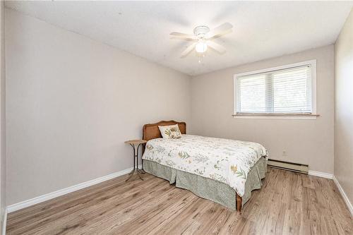 1291 Old #8 Highway, Flamborough, ON - Indoor Photo Showing Bedroom
