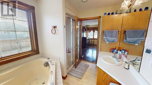 10903 112 Avenue, Fort St. John, BC - Indoor Photo Showing Bathroom