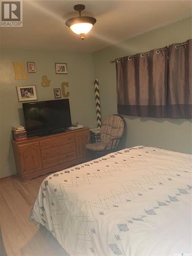 53 Creelman Street, Fillmore, SK - Indoor Photo Showing Bedroom