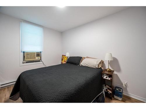 Chambre Ã  coucher principale - 5583  - 5585 Rue Hadley, Montréal (Le Sud-Ouest), QC - Indoor Photo Showing Bedroom