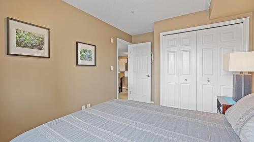 2206 - 205 Third Avenue, Invermere, BC - Indoor Photo Showing Bedroom
