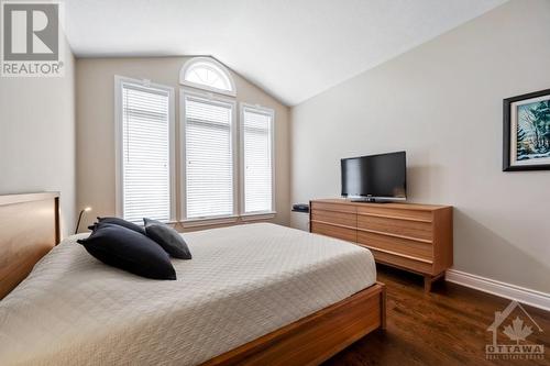 515 Ruby Street, Rockland, ON - Indoor Photo Showing Bedroom
