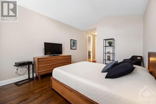 515 Ruby Street, Rockland, ON - Indoor Photo Showing Bedroom