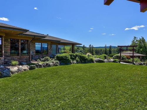 1060 Heffley Louis Cr Rd, Sun Peaks, BC - Outdoor