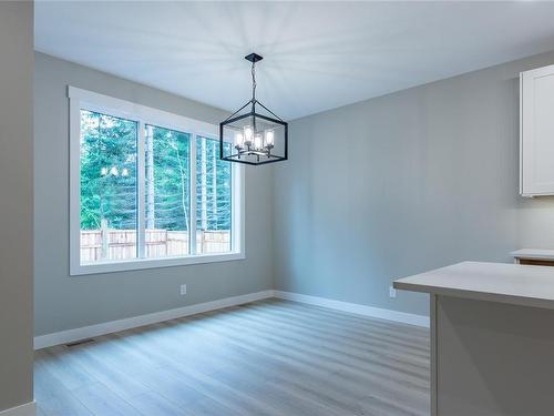 717 Salmonberry St, Campbell River, BC - Indoor With Fireplace