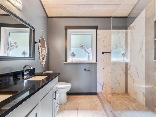 659 Wilks Rd, Mayne Island, BC - Indoor Photo Showing Bathroom