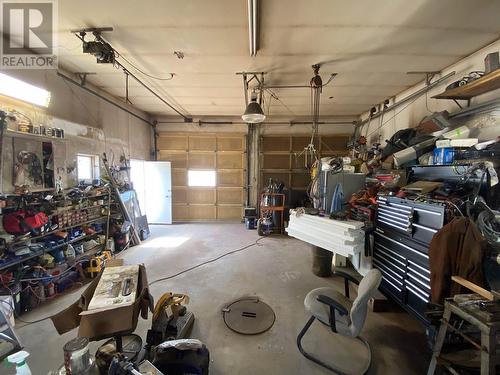 12208 Oak Avenue, Fort St. John, BC - Indoor Photo Showing Garage