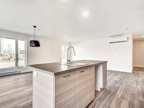 Overall view - 101-4995 Rue Des Ormes, Contrecoeur, QC - Indoor Photo Showing Kitchen