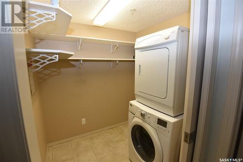 308 215 1St Street E, Nipawin, SK - Indoor Photo Showing Laundry Room
