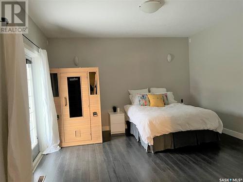 314 Centre Avenue, Meadow Lake, SK - Indoor Photo Showing Bedroom