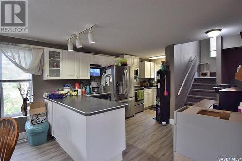 225 Riverside Drive, Prince Albert, SK - Indoor Photo Showing Kitchen