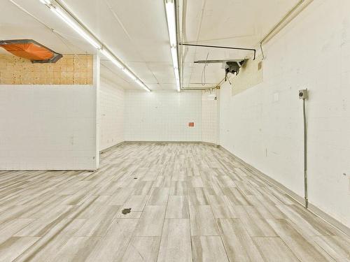 Commerce - 3059 Rue King O., Sherbrooke (Les Nations), QC - Indoor Photo Showing Other Room