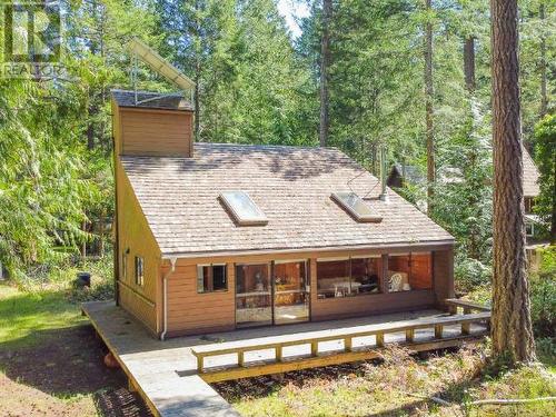 963 Spilsbury Drive, Savary Island, BC - Outdoor With Deck Patio Veranda