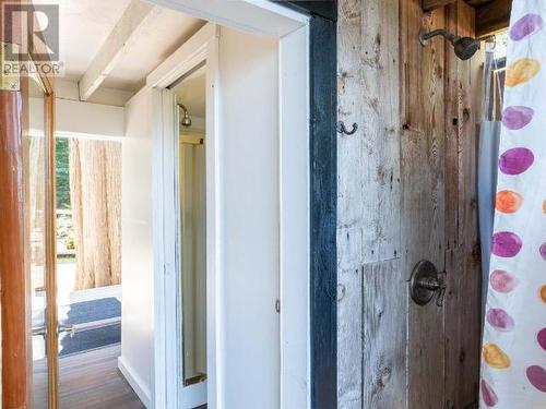 1408 Savary Island Road, Savary Island, BC - Indoor Photo Showing Bathroom