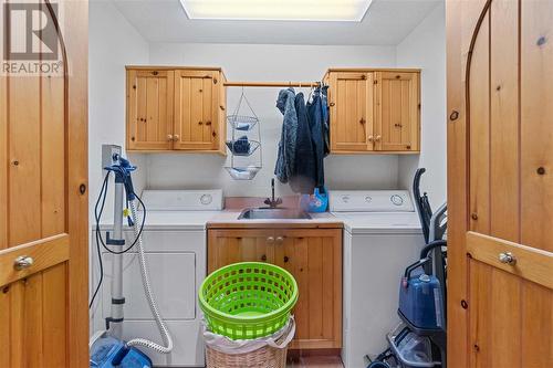 1291 Otter Lake Road, Armstrong, BC - Indoor Photo Showing Laundry Room