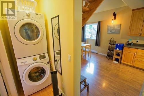2657/2659 Otter Avenue, Coalmont-Tulameen, BC - Indoor Photo Showing Laundry Room