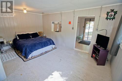 2657/2659 Otter Avenue, Coalmont-Tulameen, BC - Indoor Photo Showing Bedroom