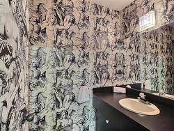 Powder room - 