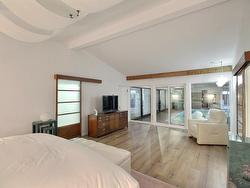 Master bedroom - 